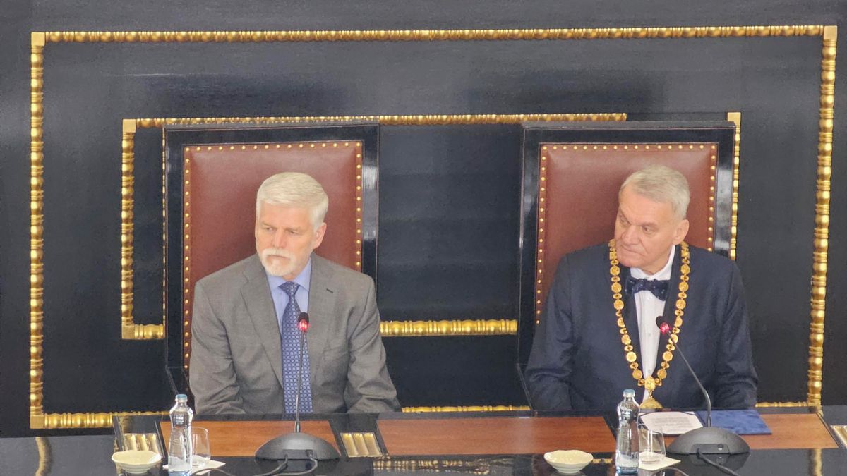 Pavel zahájil dvoudenní návštěvu Prahy